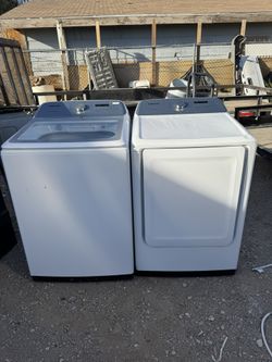 SAMSUNG WASHER AND DRYER