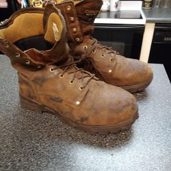 CAROLINA . BOOTS SIZE. 10. D.  STEEL TOE  SAFTY BOOTS
