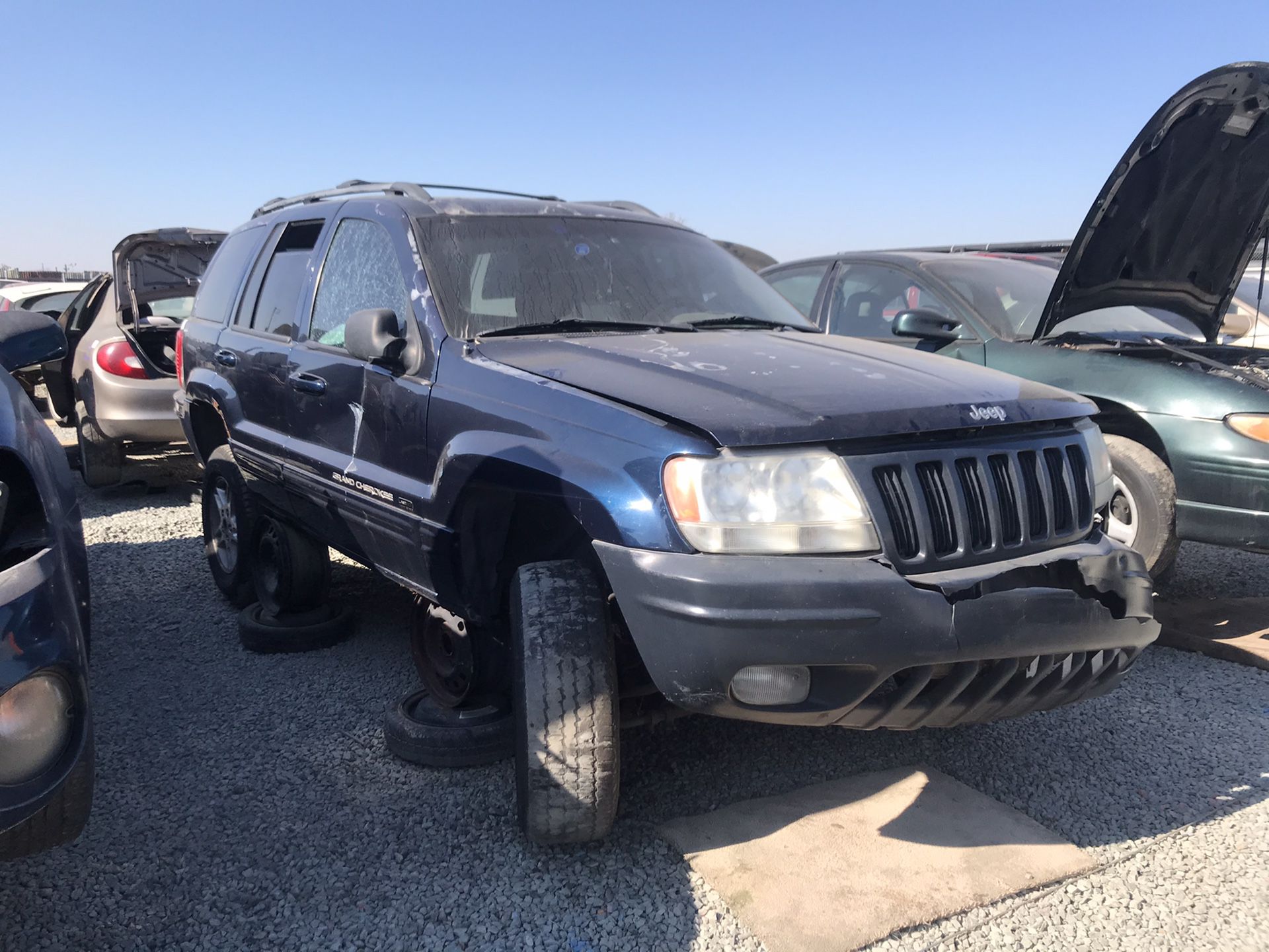2002 Jeep Grand Cherokee part out