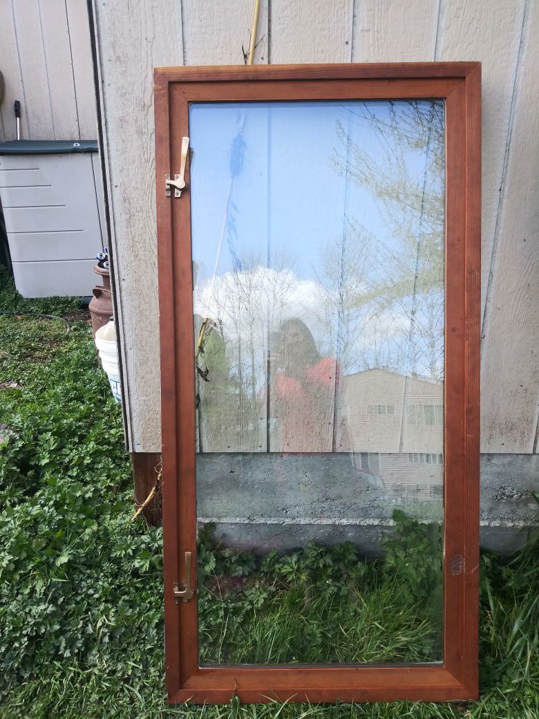 Wood Frame Dbl Pane Windows