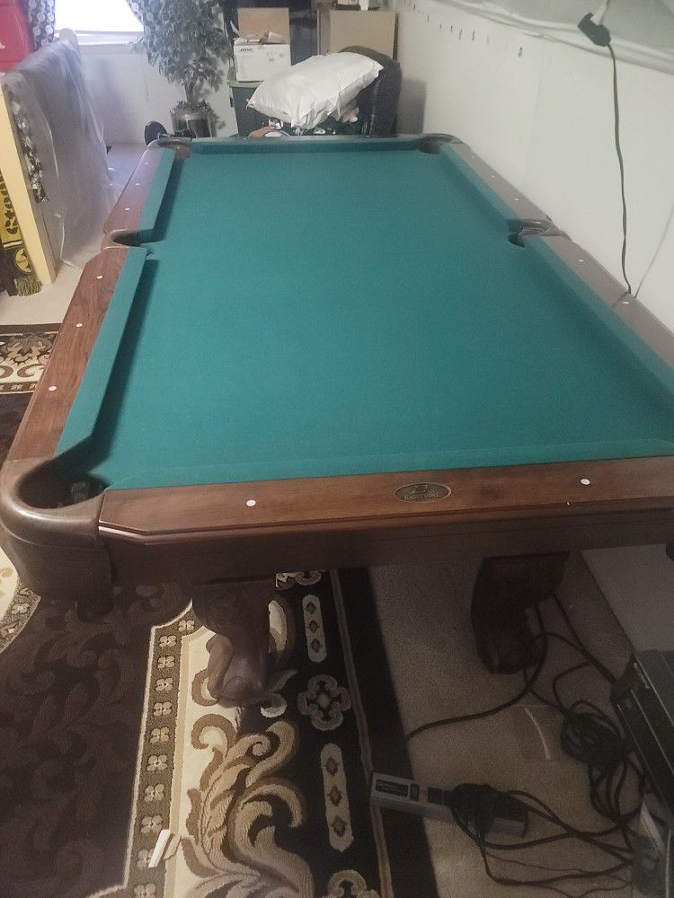  East point Pool table with pin pong 7 foot 