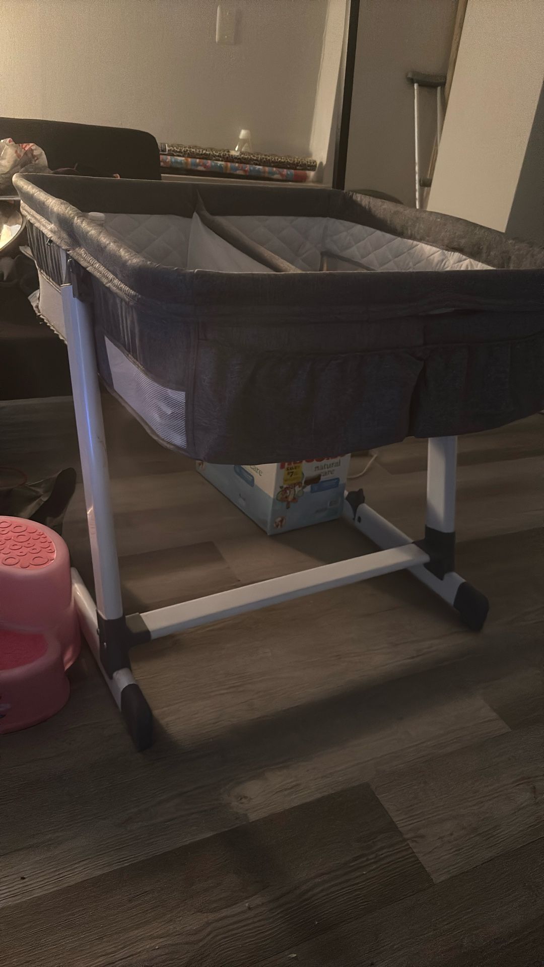 Baby Twin size, baby bassinet