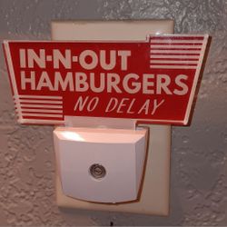 IN-N-OUT NIGHT LIGHT