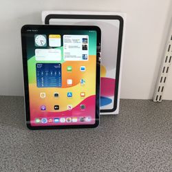 10th Gen Silver iPad 64GB Pawn Shop Casa De Empeño 