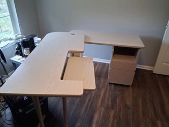 Moving sale Computer desk