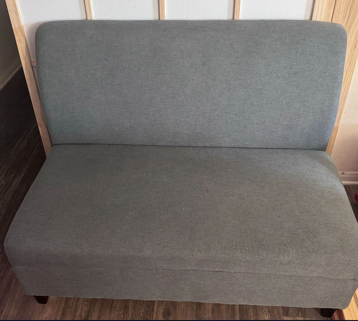 Yatesville 47.24'' Upholstered Loveseat
