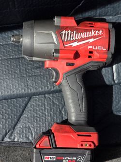 Impact wrench 1/2 Milwaukee