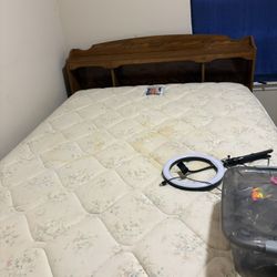 Queen Bed With Wood Headboard With Frame And Mattresses