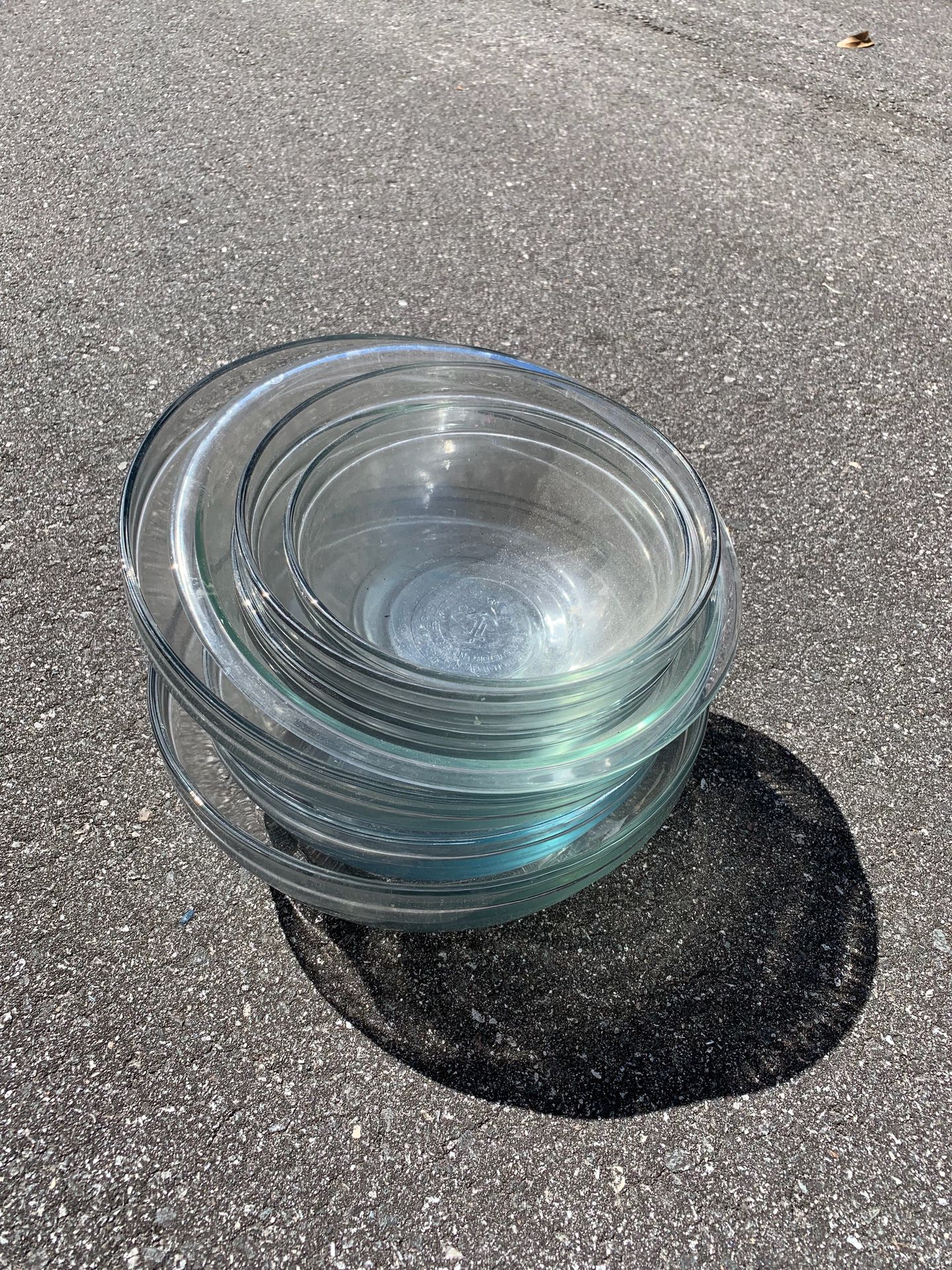Set of 7 Glass Pyrex Bowls