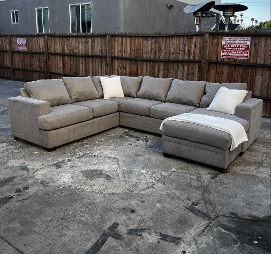 Arsh Brown Sectional Couch