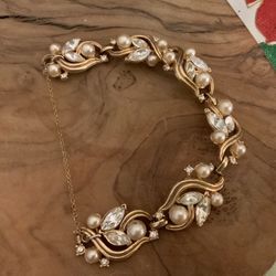 Vintage Pearl/rhinestone Bracelet 