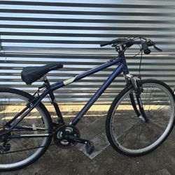 700c Schwinn Trailway hybrid aluminum comfort 