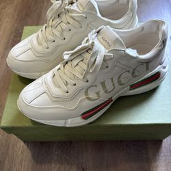 Gucci Rhyton Sz44