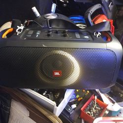 Party Box On The Go JBL