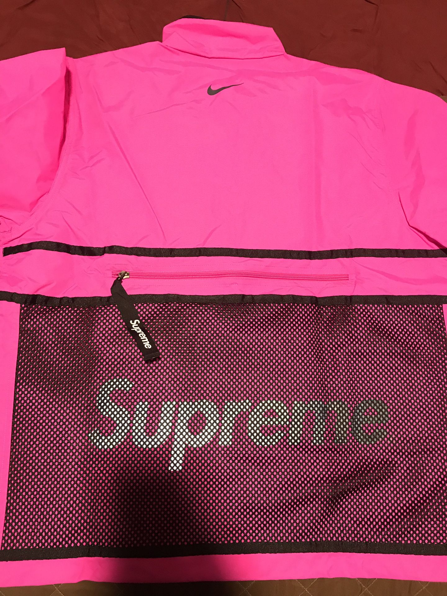 Nike supreme trail running jacket size large brand new