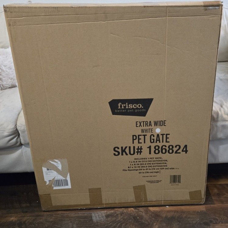 NIB Adjustable Pet Gate With Door
