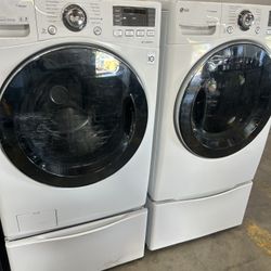 LG Washer And Dryer Set 