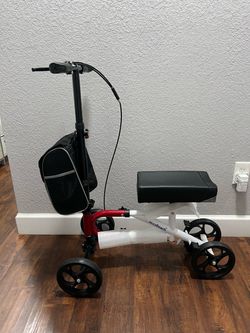 NEW Knee walker/Knee scooter