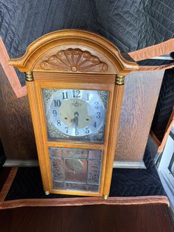 D & A BEAUTIFUL WALL CLOCK KEY WIND & Beautiful PENDLUM GLASS Window