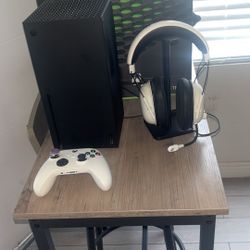 Xbox Series X With Monitor And Headset