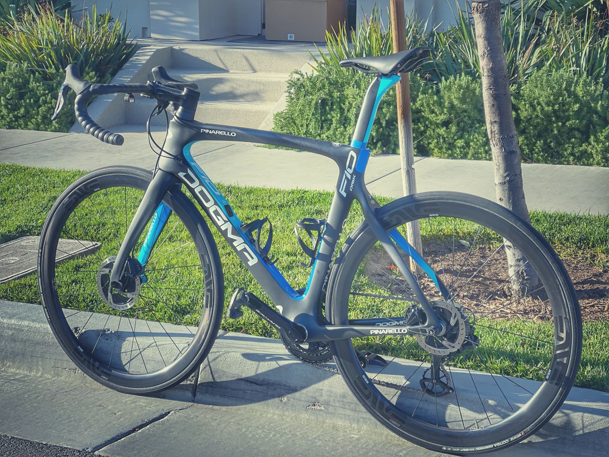 Pinarello Dogma F10 Disc Ltd Edition W/upgrades