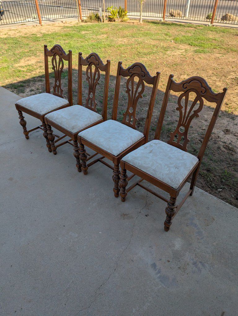 4 Piece Chairs Good Condition $80 Obo