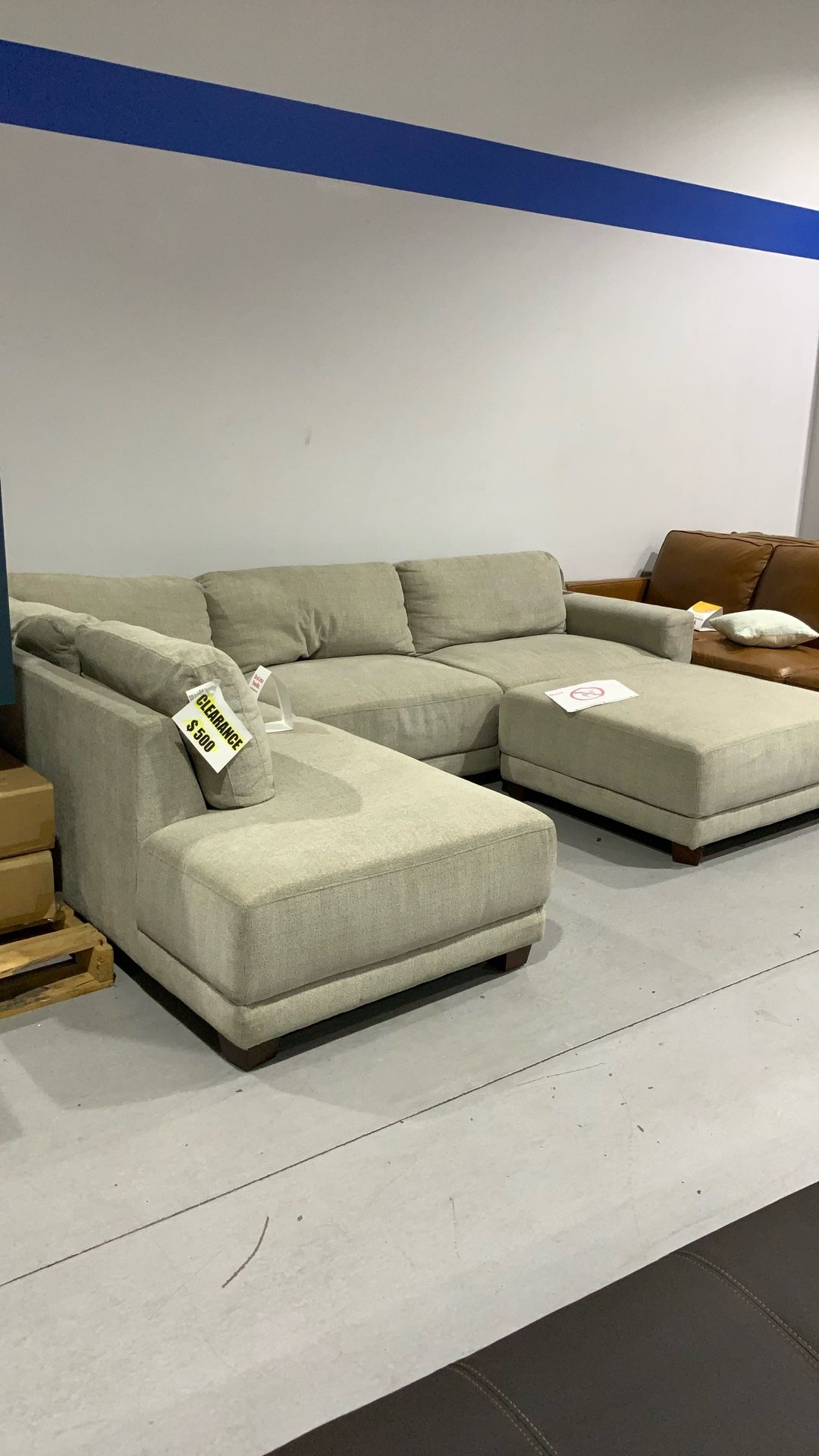 RAYLIN Fabric 3 Pc Sectional