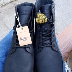 Dr Martens Size Ten Aw004