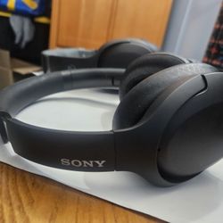 Sony Wireless Headphones, like new $125