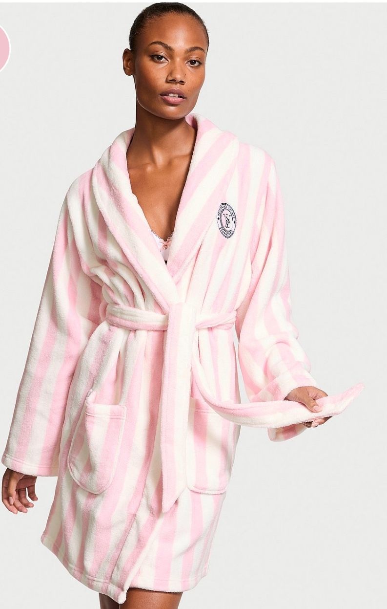 New Vs Robes See $75 With Slippers