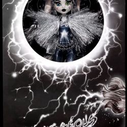 Mattel Monster High Voltageous Frankie Stein Sdcc 2022 Doll