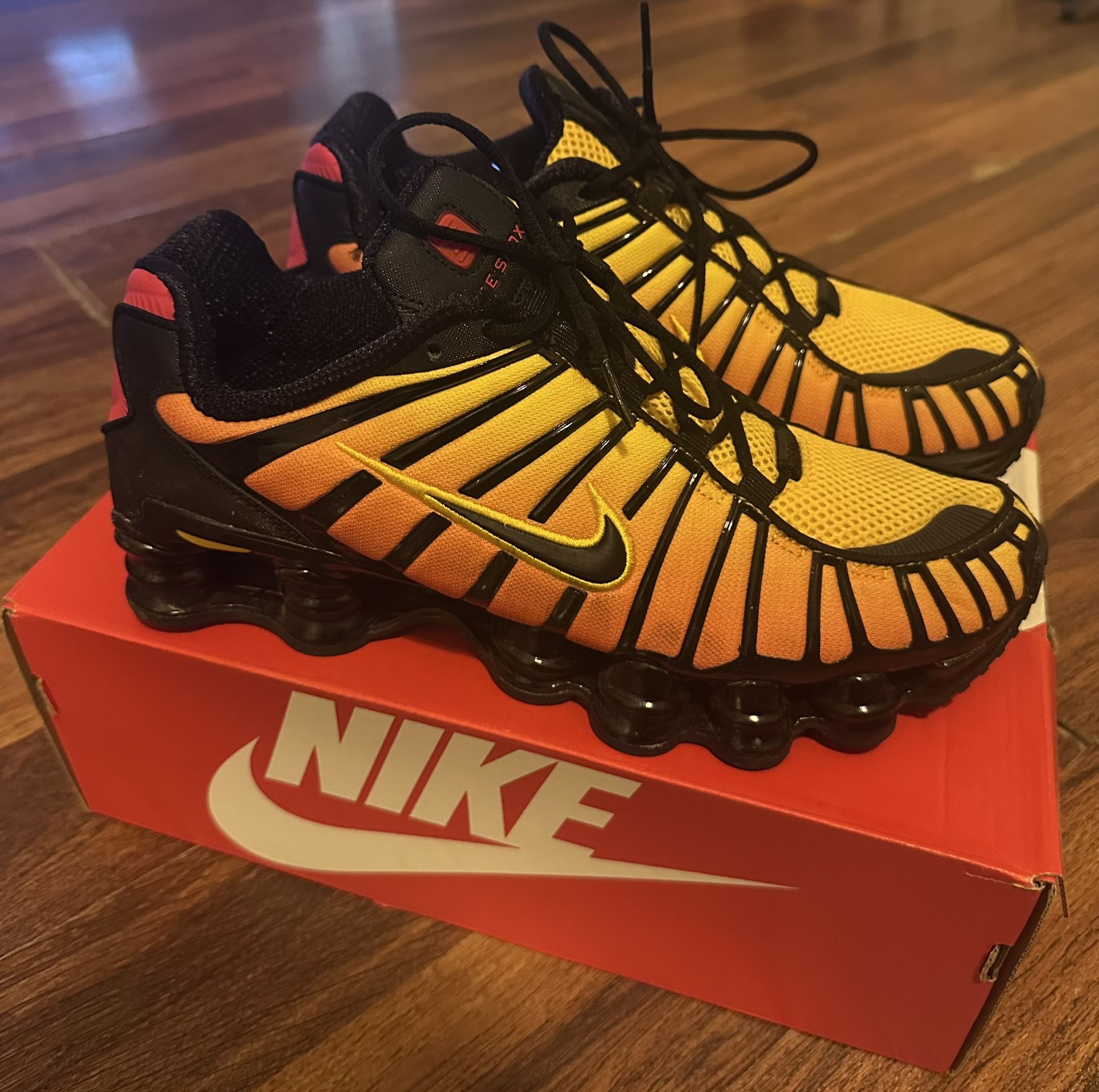 Men’s Size 10 Nike Zooms 