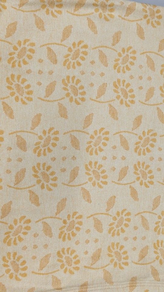 Chappywrap  Daisy Chain Light Weight Blanket 