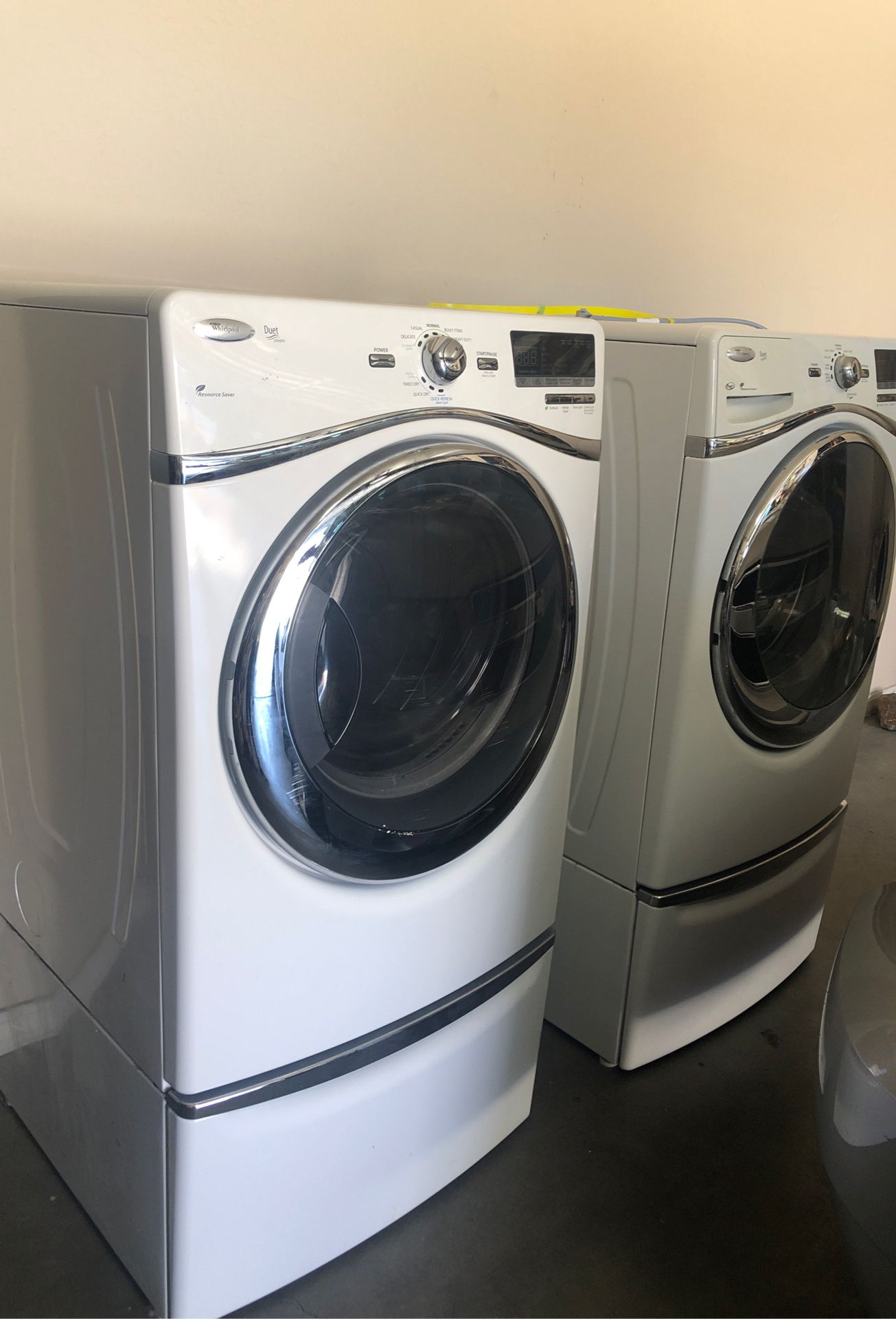 Whirlpool Duet washer electric dryer set with pedestals