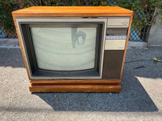 Vintage TV Television Sony Trinitron Wood Console KV-2657R
