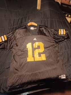 Black And Yellow Jersey With V-neck Number 12