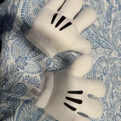 Mickey Mouse Gloves