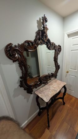 Antique style mirror