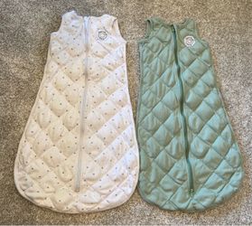 Dreamland Baby Weighted Sleep Sacks – 6–12 Months – 2 Available