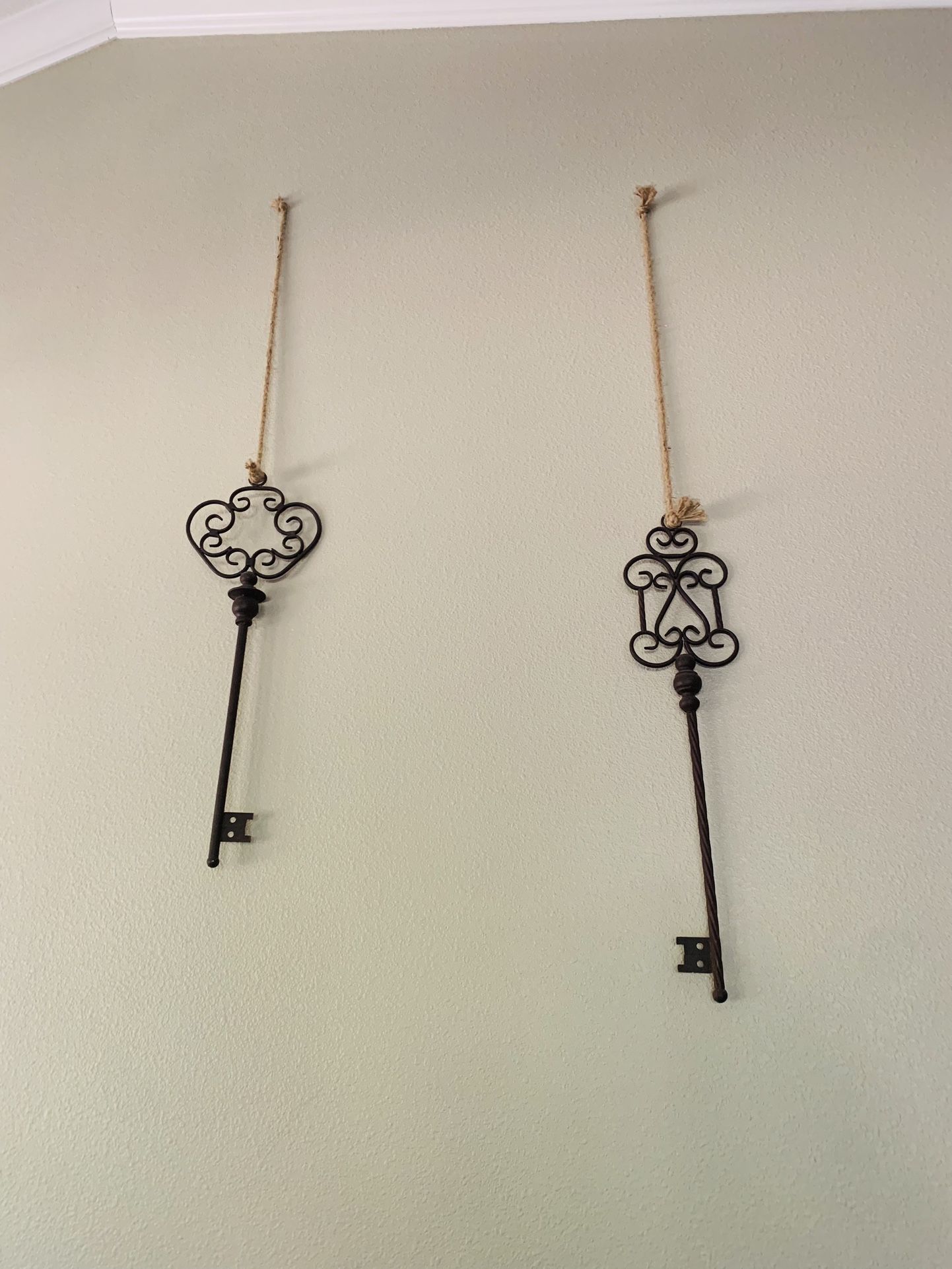 Set Of 3 Large Decorative Keys.