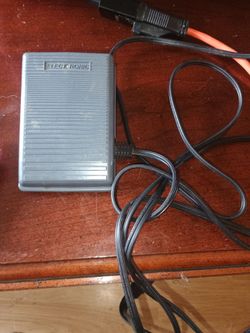Floor pedal for instruments