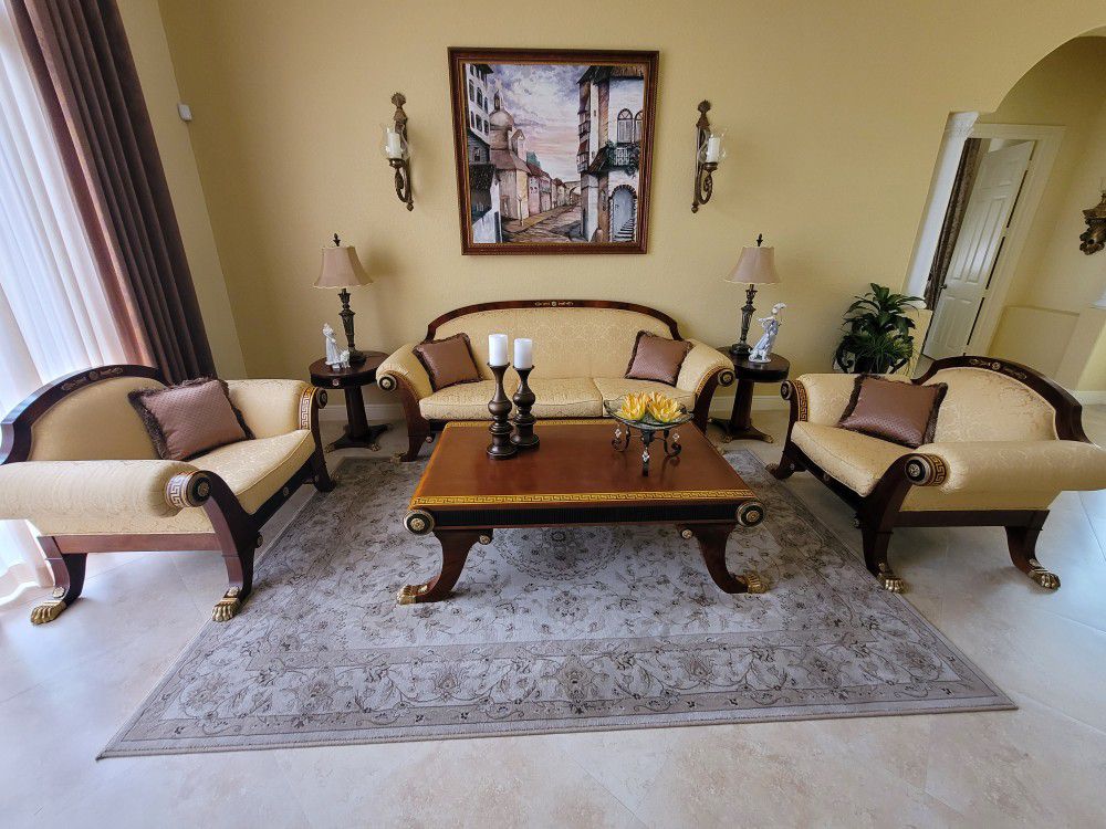 Reduced! Must sell. Unique classic Living room 6 pc set