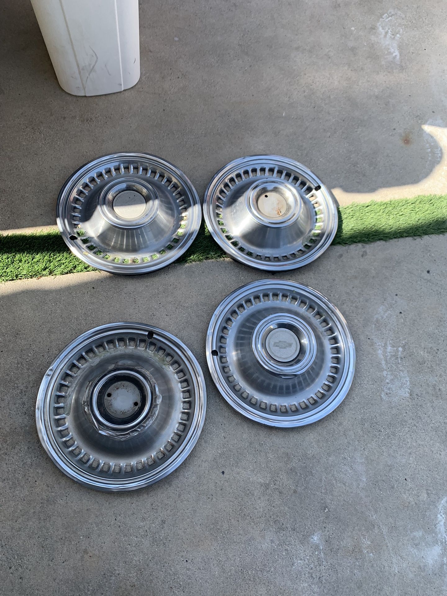 1971 To 1976 Chevrolet Caprice Impala Hub Caps