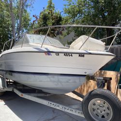Bayliner Trophy 