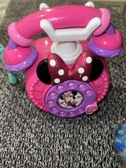 Minnie mouse play phone 