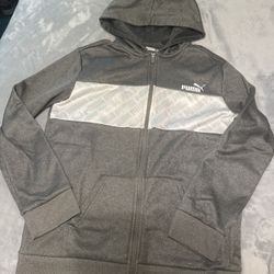 Puma Sweater Size Xl 18-20 