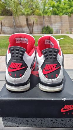 Fire Red Jordan4