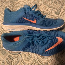 Nike woman’s 8.5
