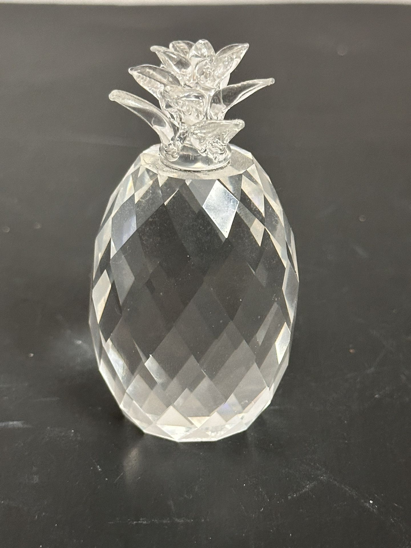 Saks fifth ave crystal pineapple paperweight