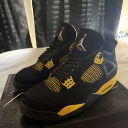 Jordan 4 Thunder Size 11